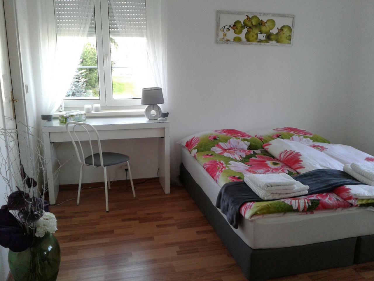 Homepension Prag Exteriör bild